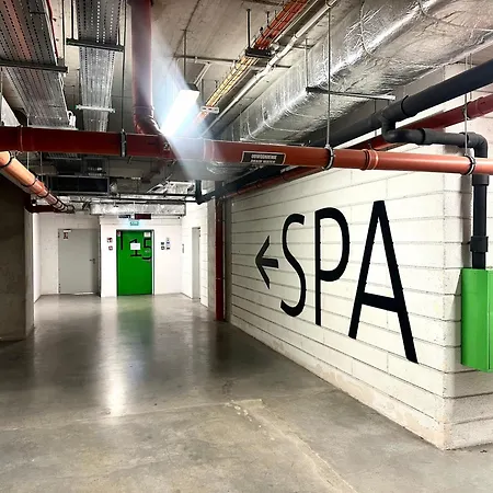 Walonska 19 - & Parking شقة فروتسواف