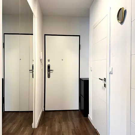 Walonska 19 - & Parking شقة